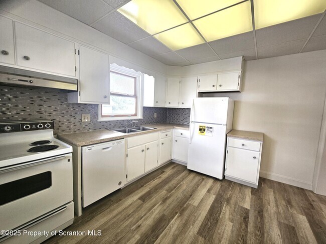 Foto del edificio - 729 W Locust St
