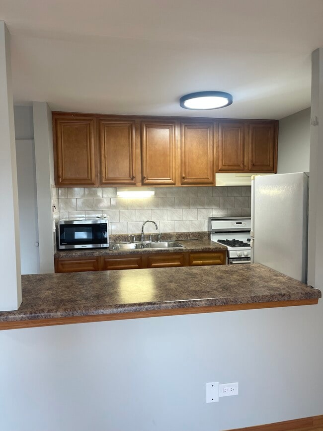 Foto del edificio - 2531 Thatcher Ave
