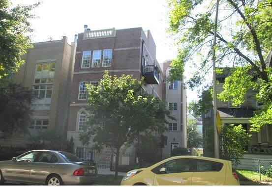 Building Photo - 1237 W Carmen Ave