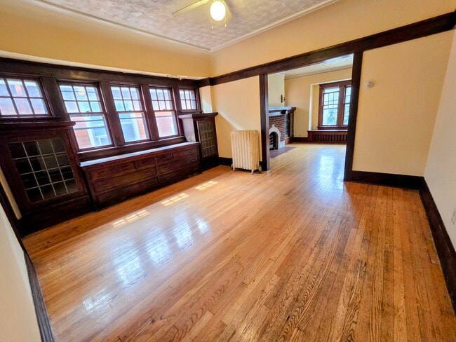 Building Photo - 2960 N Maryland Ave
