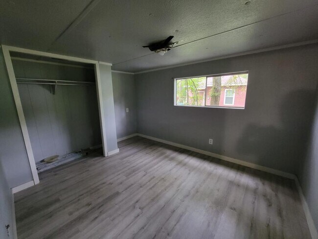 Building Photo - 1130 Woodrow St