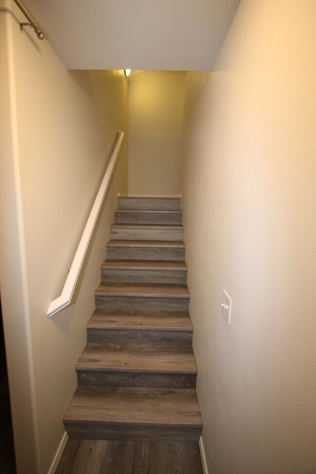 Foto del edificio - 3 Bedroom Condo in East Anchorage!