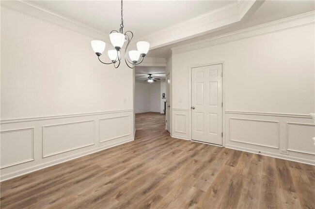 Foto del edificio - 613 Stonehurst Ln