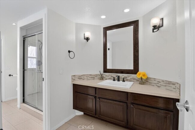 Foto del edificio - 931 Sky Meadow Pl