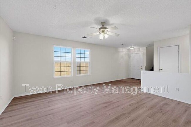 Building Photo - 8001 Vinemont Pl NW