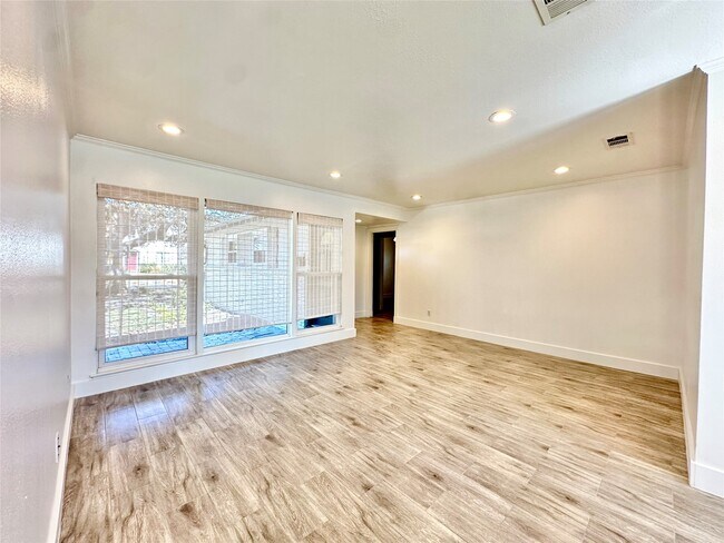 Foto del edificio - 5421 Judalon Ln