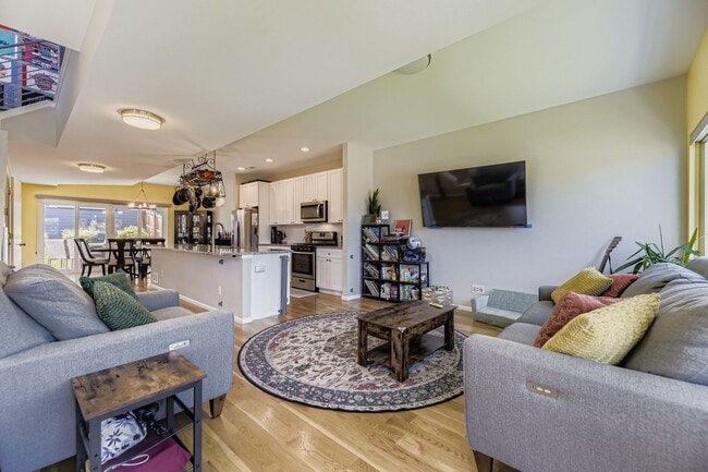 Living room from front entrance - 1197 S Mariposa St House