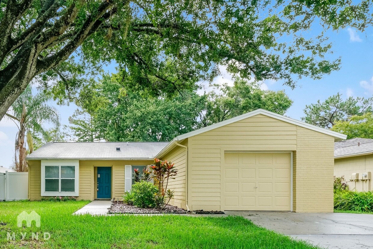 Primary Photo - 14013 Fullerton Dr