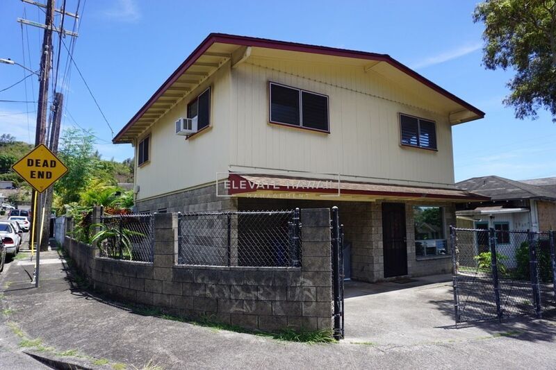 Foto principal - Large 5 bed 2 bath Home in Kalihi