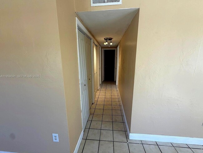 Foto del edificio - 14407 NE 5th Ave