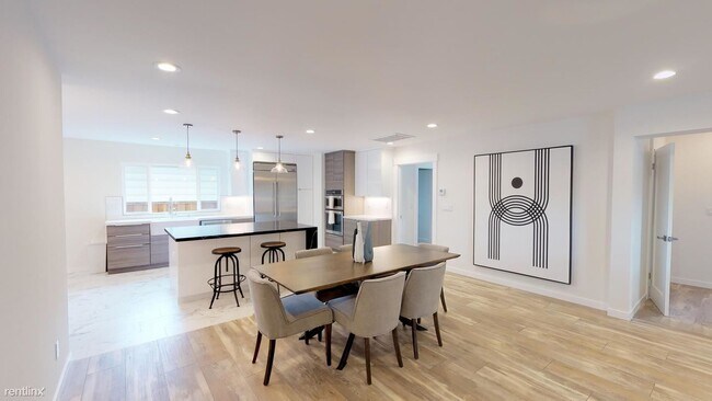 Building Photo - 1 br, 1 bath House - 116 Daphne Way Privat...
