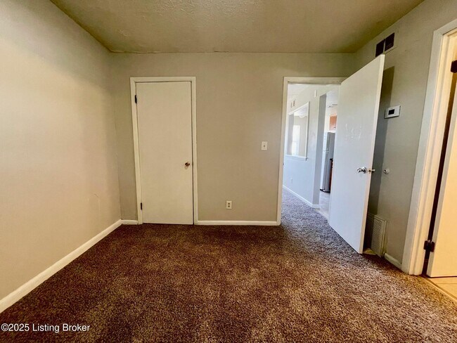 Foto del edificio - 4143 Hillview Ave