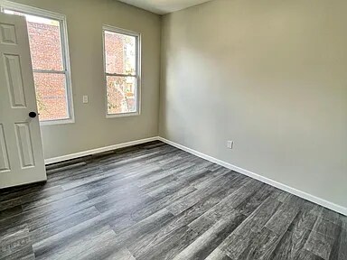 Foto del edificio - 144 Stevens Ave