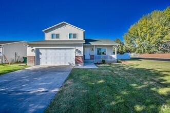 Building Photo - 1718 W 400 S