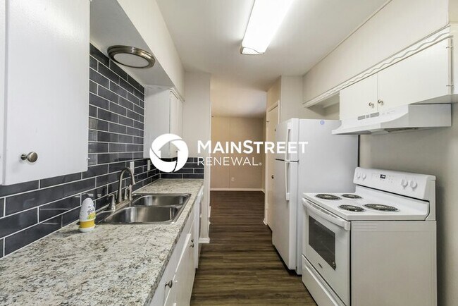Foto del edificio - 3 Bedroom Pet-Friendly Home in EULESS, TX with Main Street Renewal