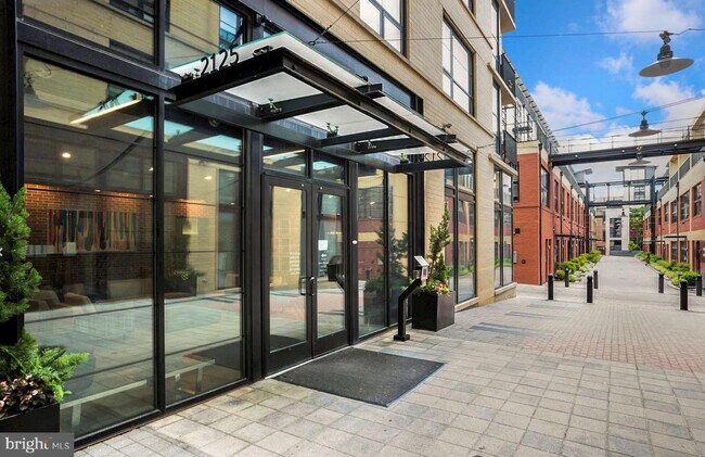 Foto del edificio - 2125 14th St NW