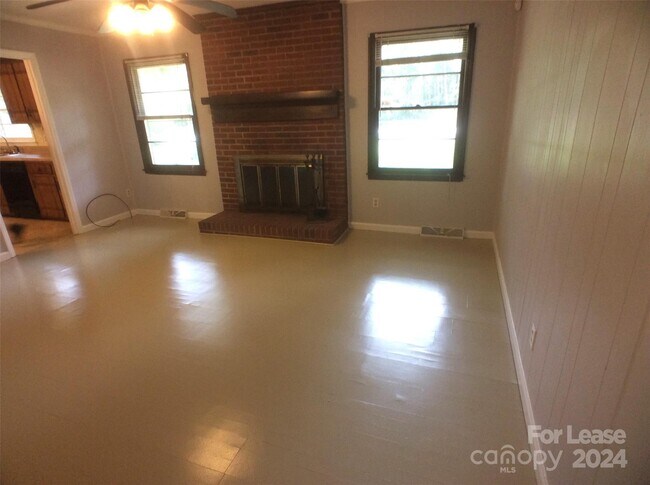 Foto del edificio - 9801 Ordway Ct