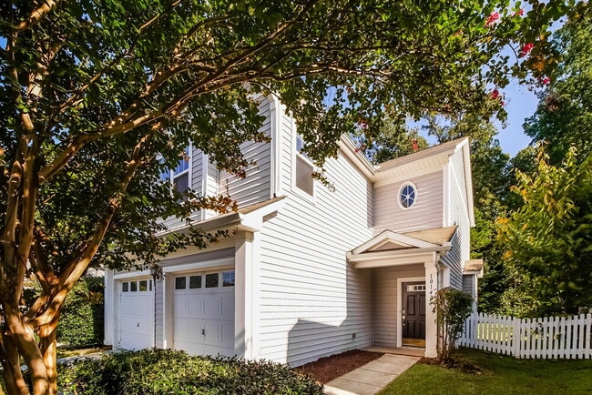 Building Photo - 10142 Old Carolina Dr