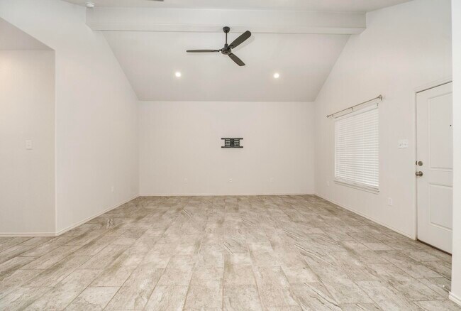 Foto del edificio - 11623 Evanston Ave