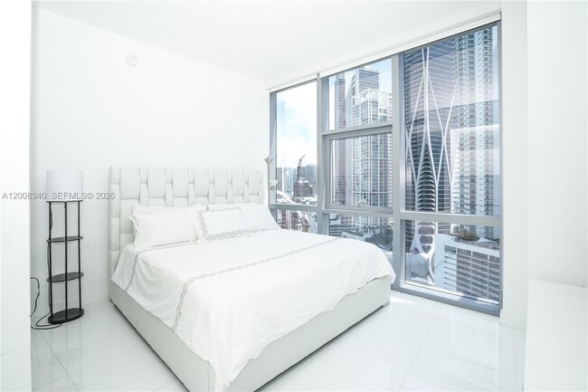 Foto del edificio - 851 NE 1st Ave