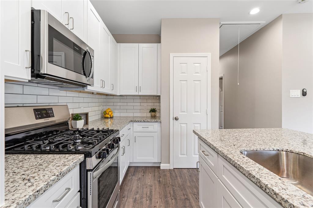 Foto principal - 5307 Groveton St