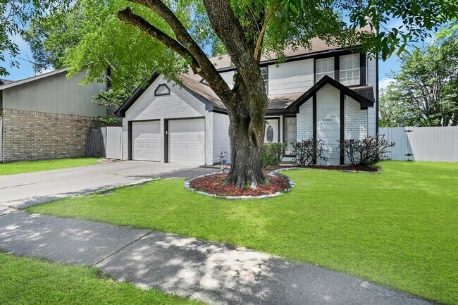 Foto del edificio - 8006 Summer Trail Dr