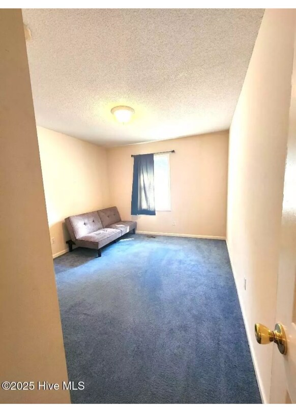 Foto del edificio - 1035 Spring Forest Rd