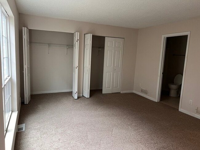 Building Photo - Condo on Lake Lanier!!!