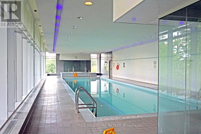 Building Photo - 2885 Bayview Ave