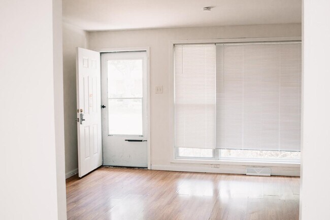 Foto del edificio - 10229 Edgefield Dr