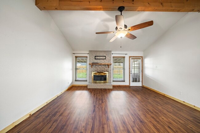 Building Photo - 10011 Blue Bird St