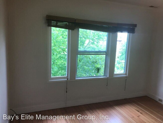 Building Photo - 442 65th St