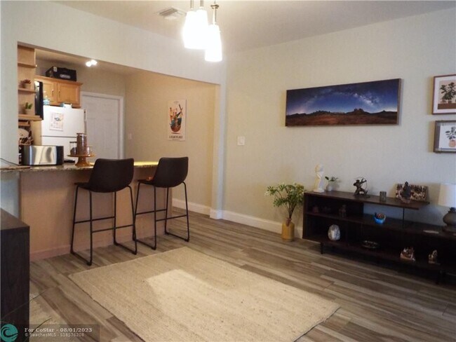 Foto del edificio - 3860 NE 21st Way
