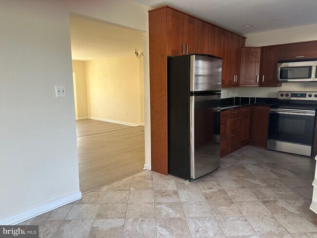 Foto del edificio - 872 Bayridge Dr
