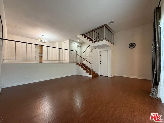 Building Photo - 1721 Rogers Pl