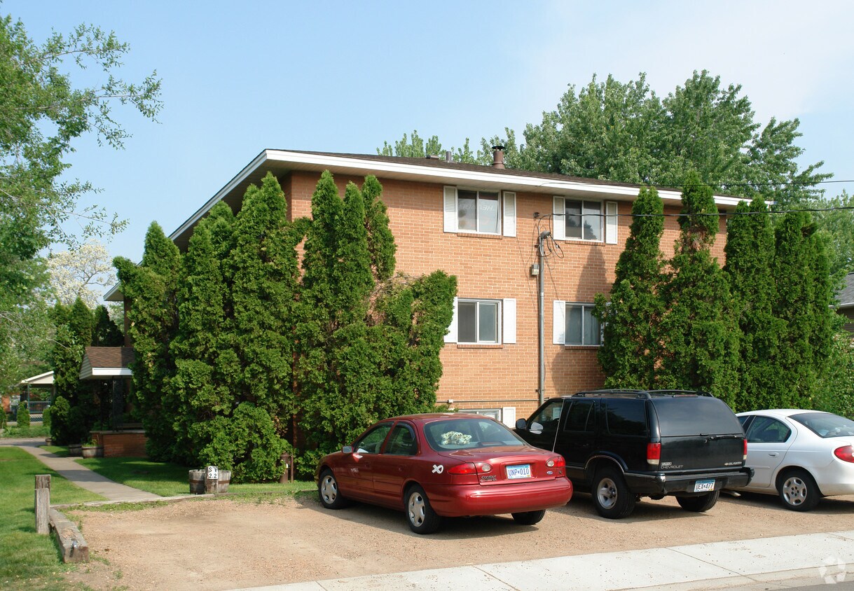 101 Dayton Rd, Champlin, MN 55316 101 Dayton Rd Champlin, MN