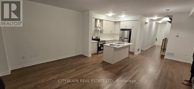 Building Photo - 1136 Tanbark Ave