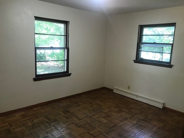Building Photo - Rent to Own a nice 2 Bedroom 1 Bath Home