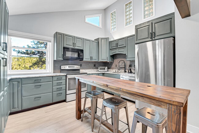 Photo - 29662 Spruce Rd House