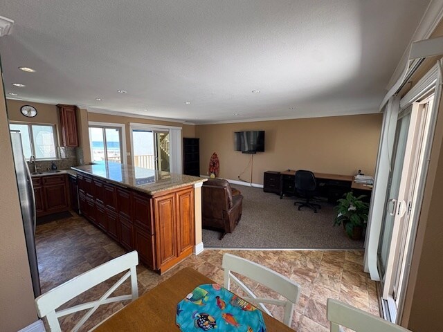 Building Photo - 711 Pacific Coast Hwy