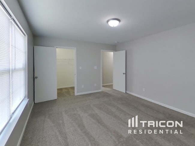 Building Photo - 6001 Liverpool Ln