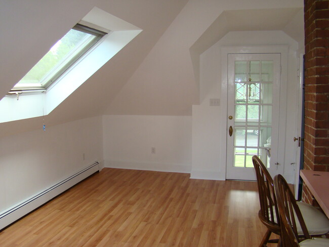 Dining Room - 65 Stroudwater St