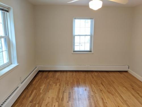 Building Photo - 1 bedroom in Newton MA