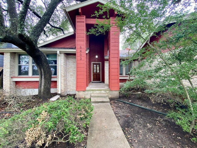 Foto del edificio - Captivating Modern Oasis: Atrium Retreat i...