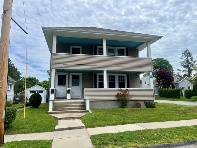 Building Photo - 26 Bedlow Ave