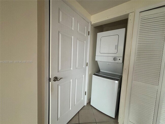 Foto del edificio - 3500 Coral Wy