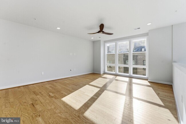 Foto del edificio - 13331 Launders St