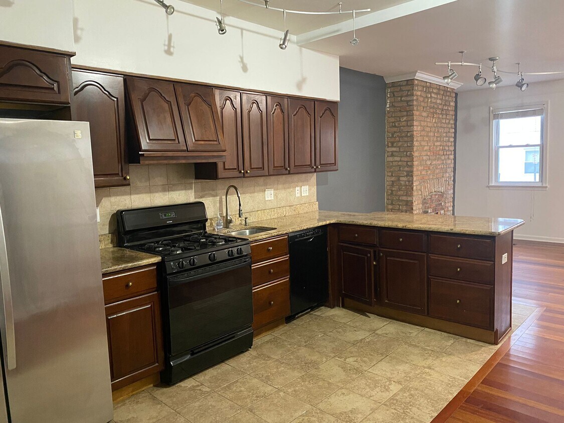 171 ster Ave Unit 1, Jersey City, NJ 07307 Apartments in Jersey City, NJ