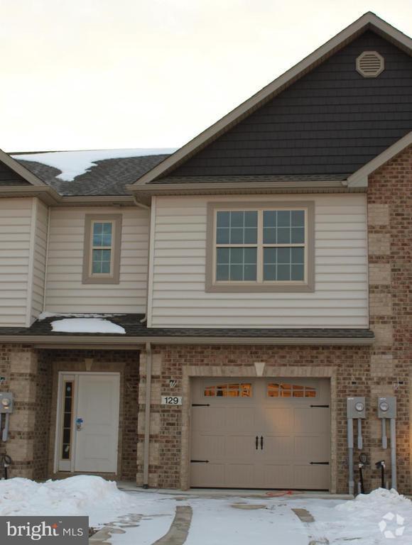 Building Photo - 129 Delano Dr