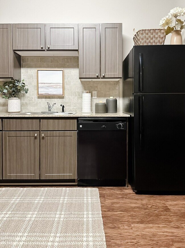 Yugo Charlotte College Downs Apartments in Charlotte, NC